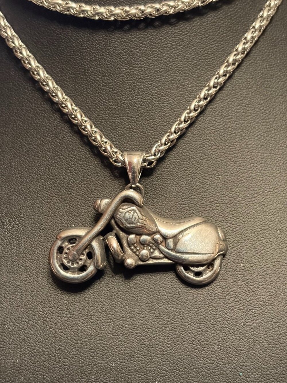 Stainless Steel HD Motorcycle Pendant Necklace (485)